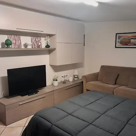 Hedone Apartman *